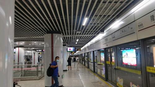 地铁站,城市脉络的脉搏